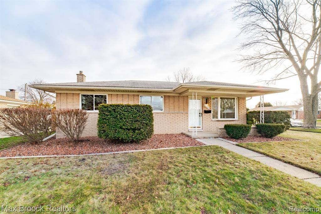 30326 FIRWOOD Drive, Warren, MI 48088