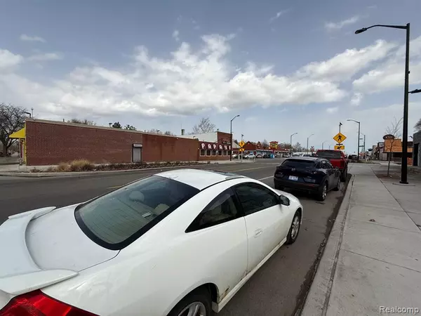 Detroit, MI 48228,16325 W WARREN Avenue