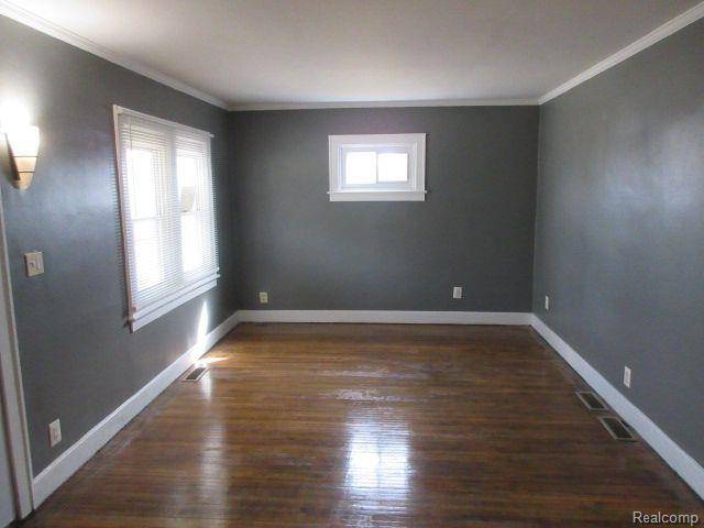 Hazel Park, MI 48030,1026 E MUIR Avenue