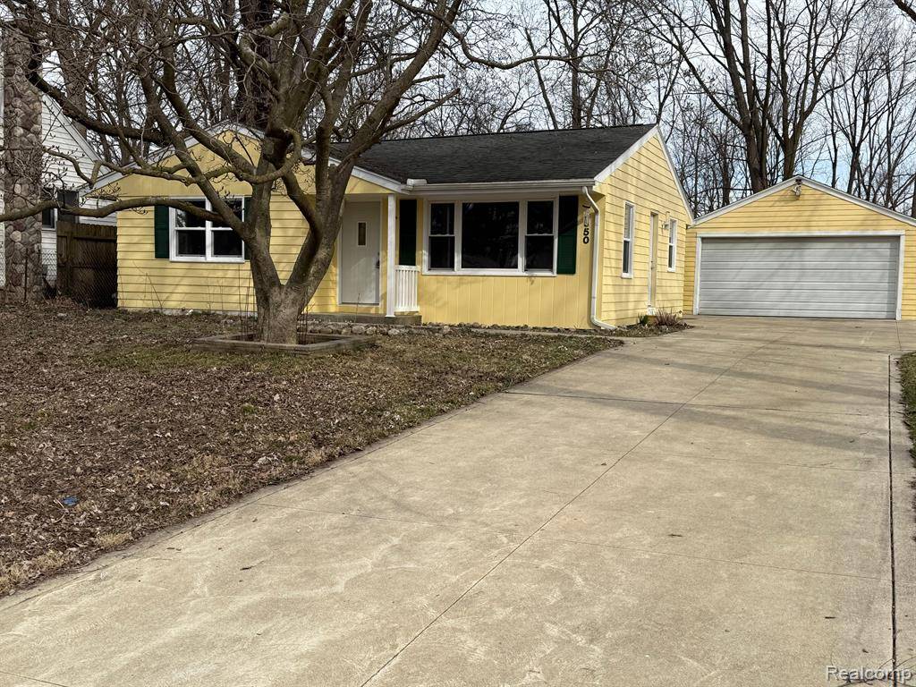 550 ROYAL Drive, Blackman Twp, MI 49202