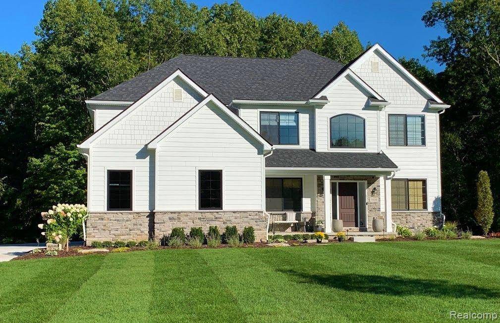 6661 Clintonville Road, Independence Twp, MI 48348