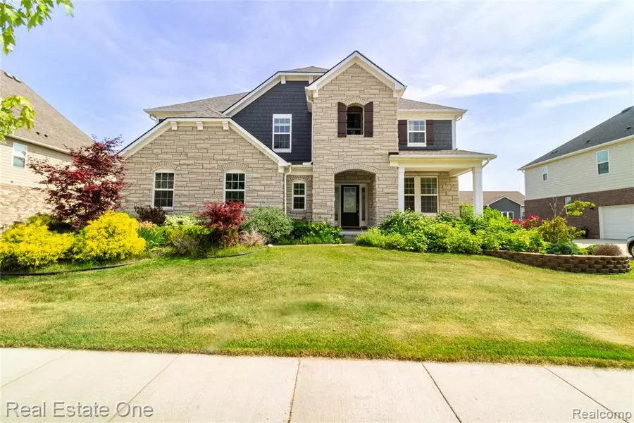 2959 MONTGOMERY Circle, Commerce Twp, MI 48390