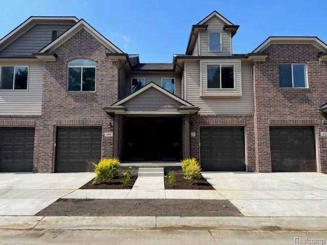 4128 SECLUDED PINES DR, Sterling Heights, MI 48314