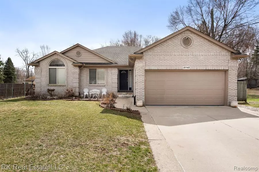 8948 RHODE Drive, Shelby Twp, MI 48317