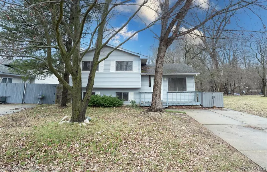 4654 Siebert Road, Waterford Twp, MI 48328