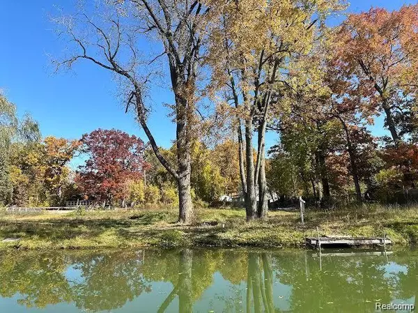 White Lake Twp, MI 48383,4120 NAVARRA Street