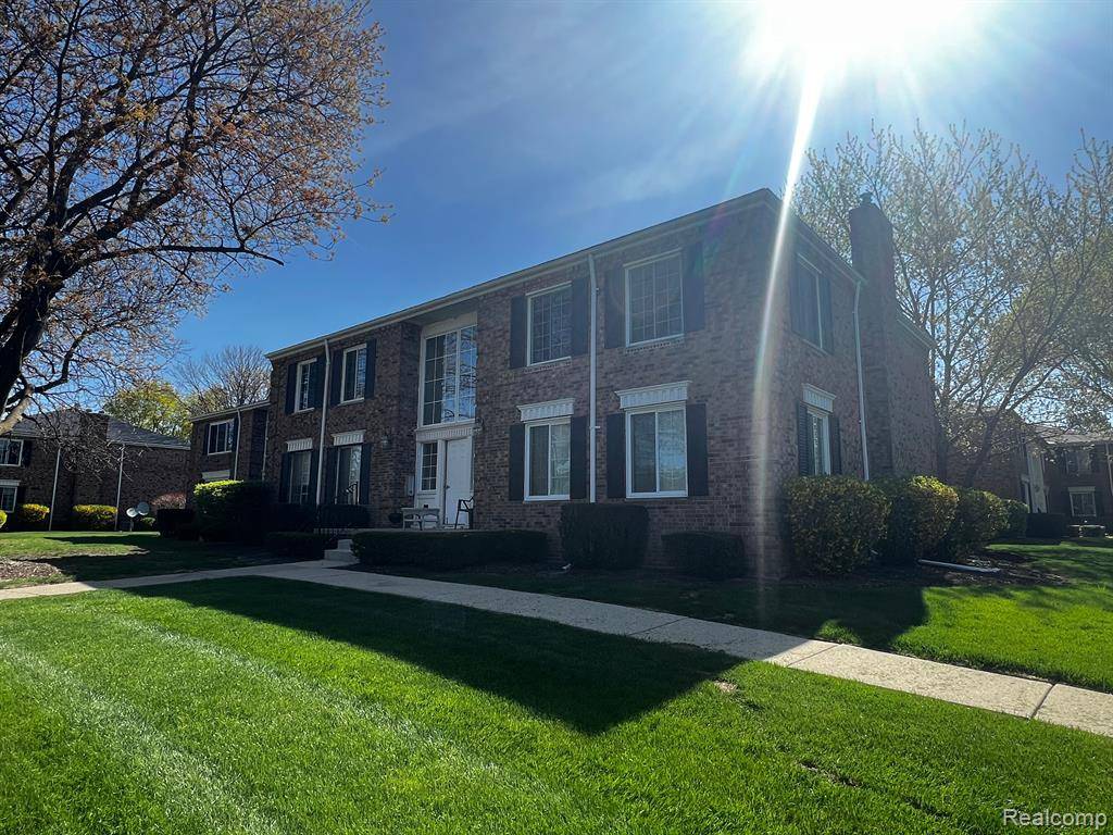 Bloomfield Twp, MI 48304,Address not disclosed