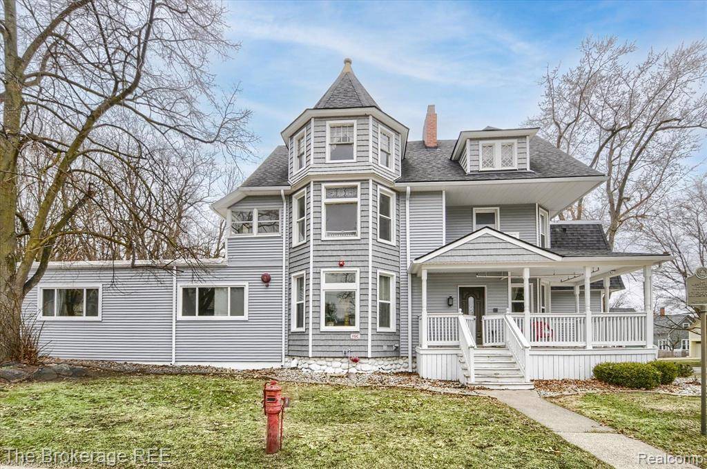 Fenton, MI 48430,700 S ADELAIDE Street