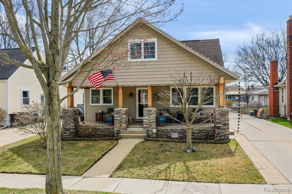 1760 COLE Street, Birmingham, MI 48009