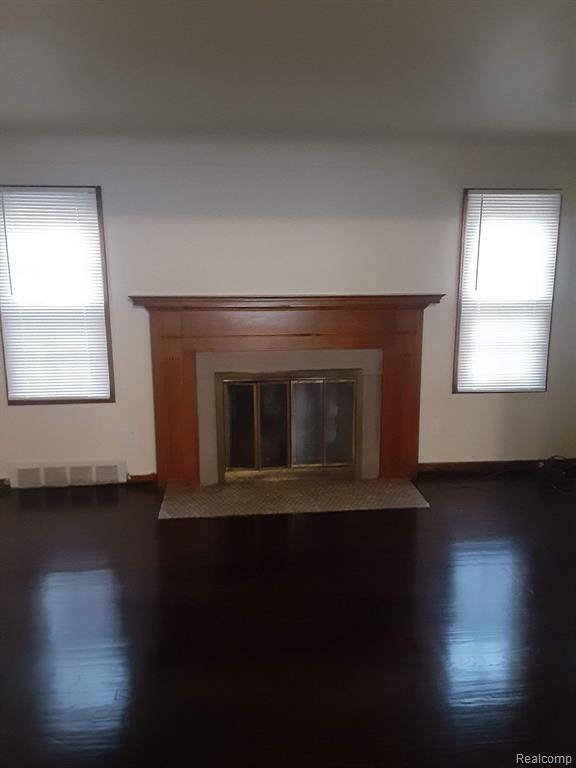 Detroit, MI 48219,17561 GREENVIEW Avenue