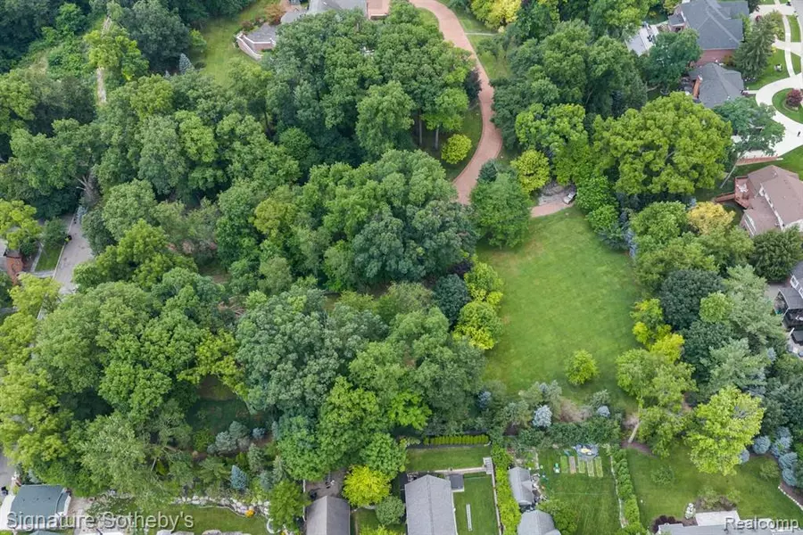 590A DUBUAR Street, Northville, MI 48167