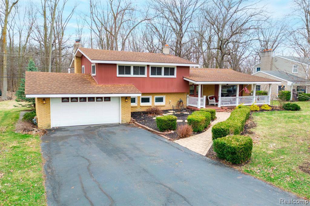 8064 WOOD Drive, Grosse Ile Twp, MI 48138