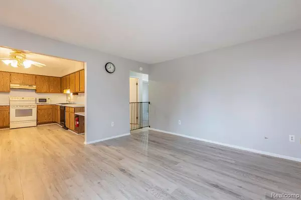 Roseville, MI 48066,30488 Utica Road