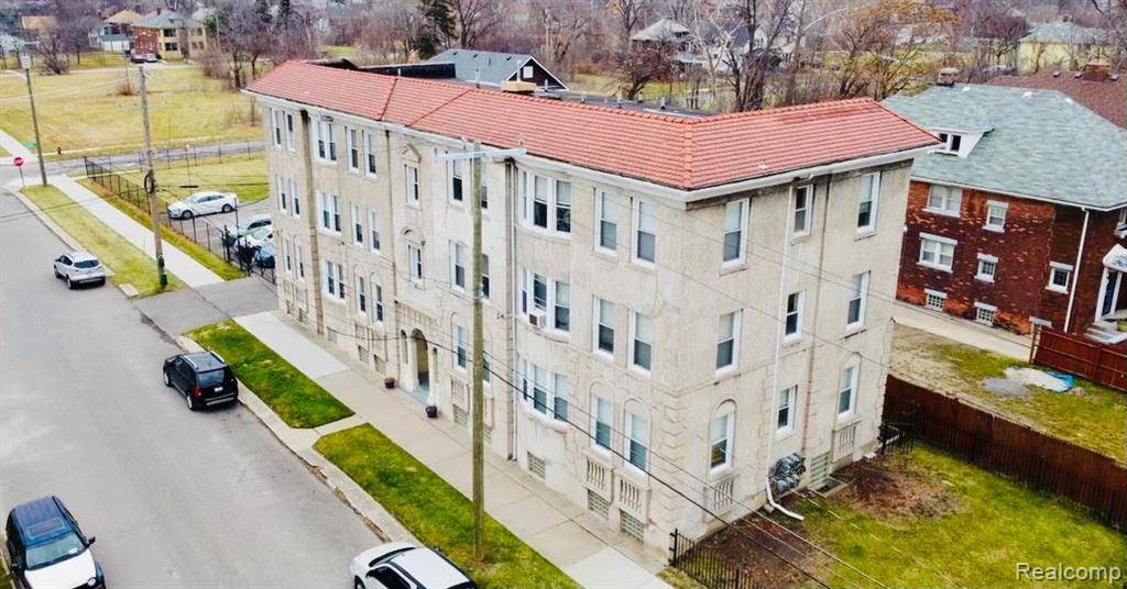 10210 BYRON Street 8, Detroit, MI 48202