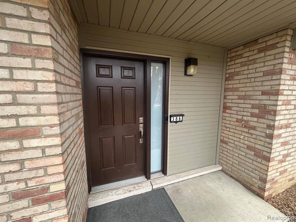 Bloomfield Twp, MI 48304,386 CONCORD