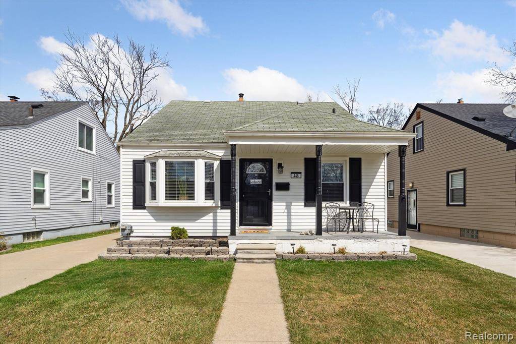 448 HIGHLAND Avenue,  Clawson,  MI 48017