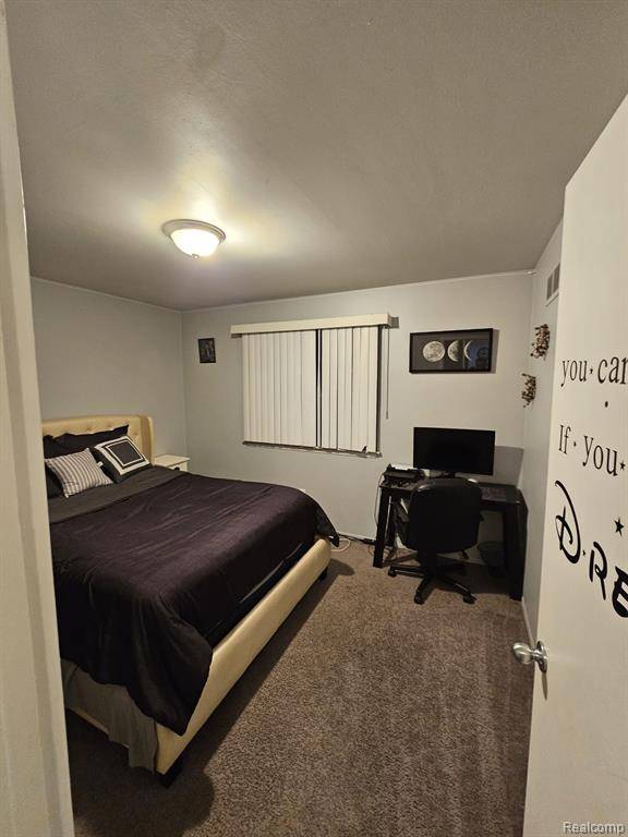 Sterling Heights, MI 48312,13940 CAMELOT Drive 79