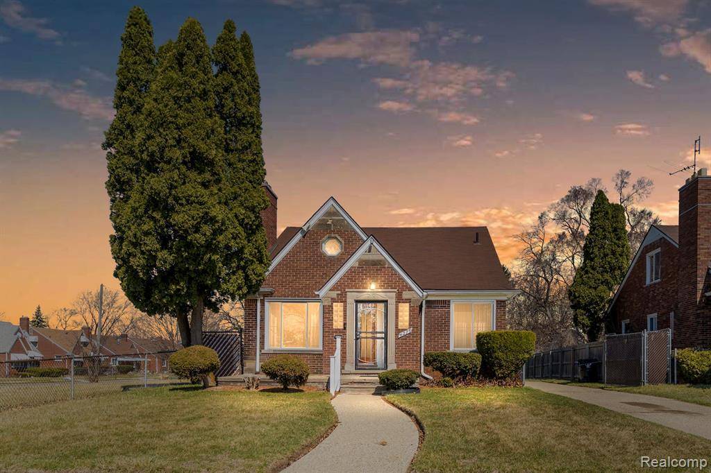 4279 E OUTER Drive, Detroit, MI 48234