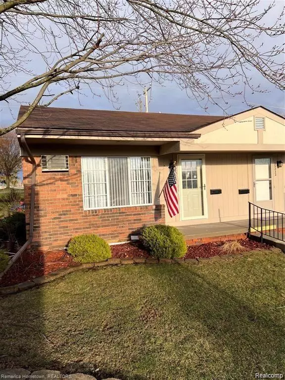 25234 Franklin Terrace 21 1, South Lyon, MI 48178