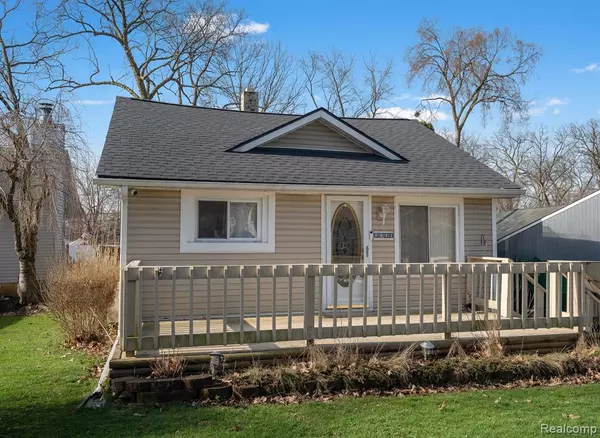 3941 Hazelett Drive, Waterford Twp, MI 48328
