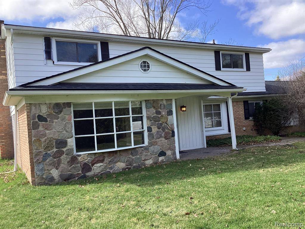 4747 QUARTON Road, Bloomfield Twp, MI 48301