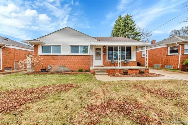 15141 RICHMOND Street,  Southgate,  MI 48195