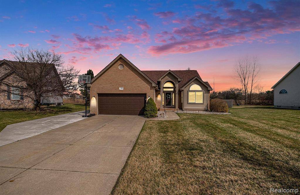 Burton, MI 48439,4181 MAPLEWOOD MEADOWS Avenue