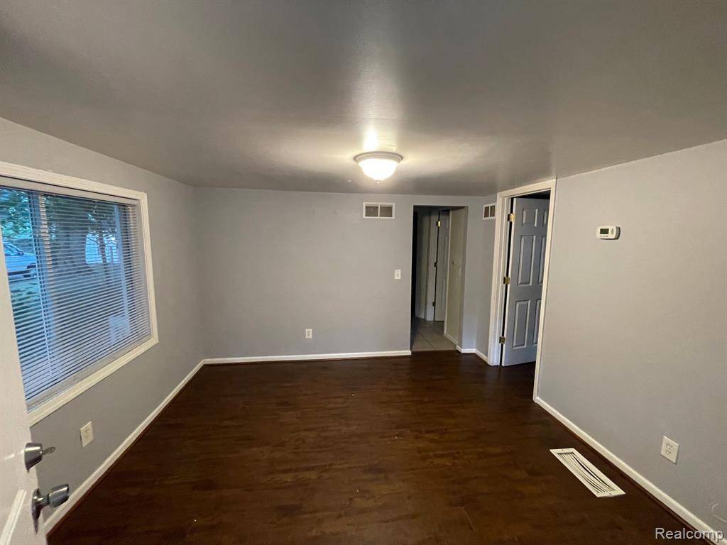 Farmington Hills, MI 48336,20956 RENSSELAER Street