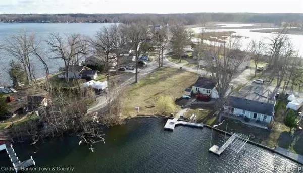 Hamburg Twp, MI 48116,0 Riverside Drive