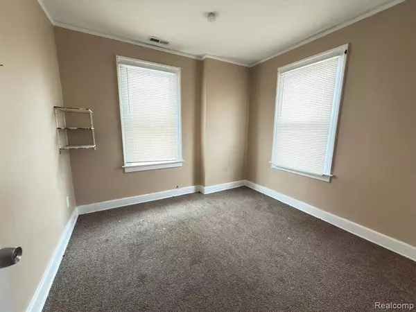 Detroit, MI 48206,3297 HAZELWOOD Street