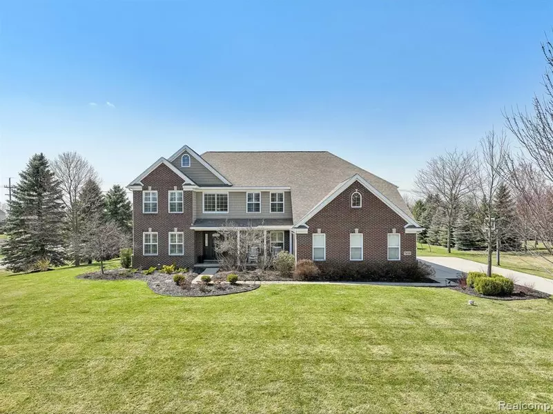7416 SECRETARIAT Drive, Pittsfield Twp, MI 48176