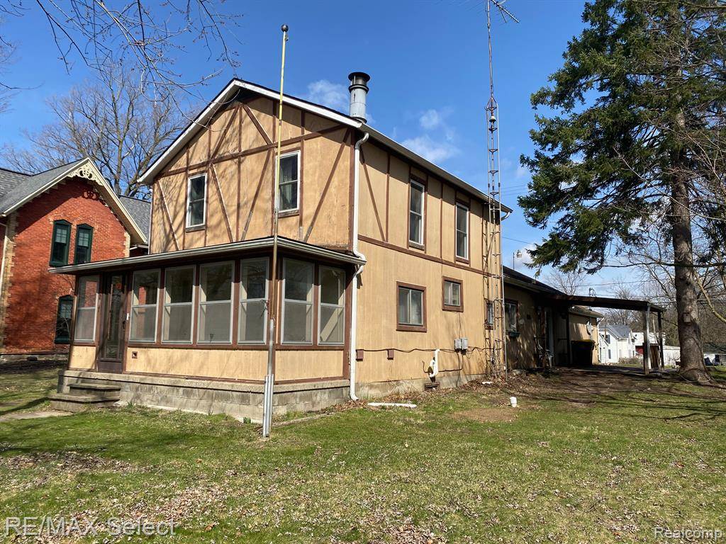 207 E MAIN Street, Vernon Vlg, MI 48476