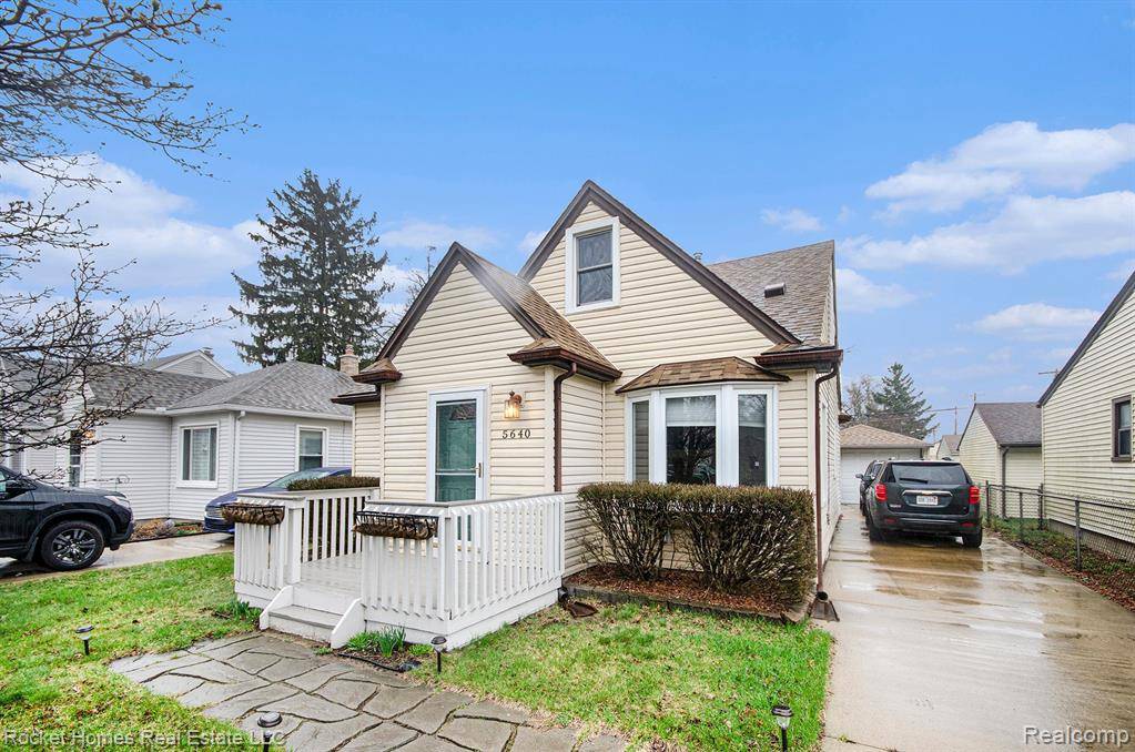 5640 N KARLE Street,  Westland,  MI 48185