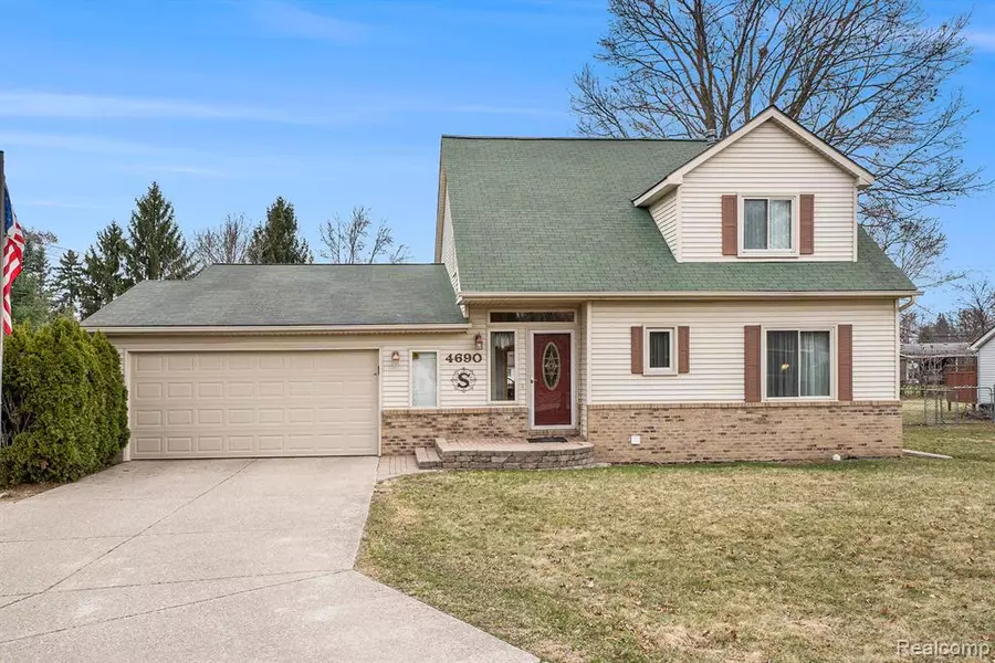 4690 WOODHULL Drive, Independence Twp, MI 48346