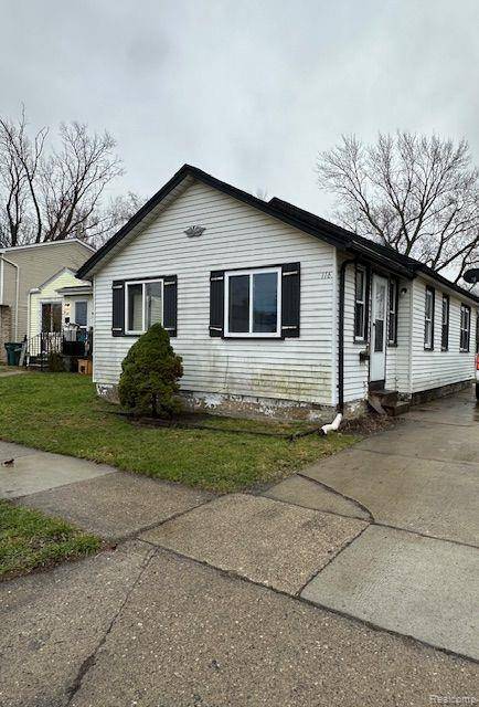 116 E MAHAN Avenue, Hazel Park, MI 48030
