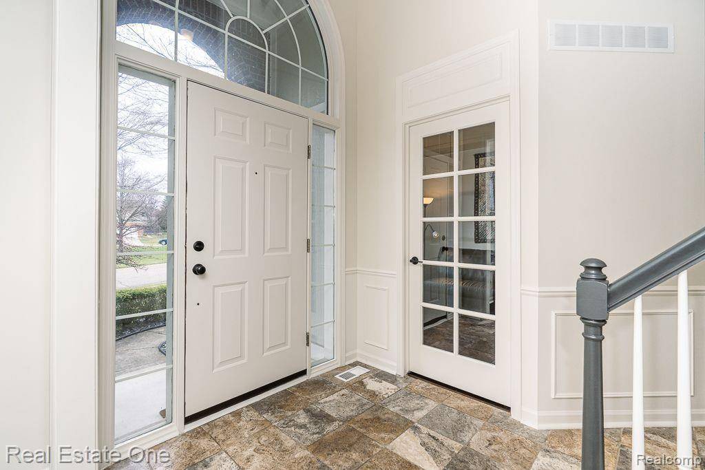 Rochester, MI 48307,743 Caribou Court