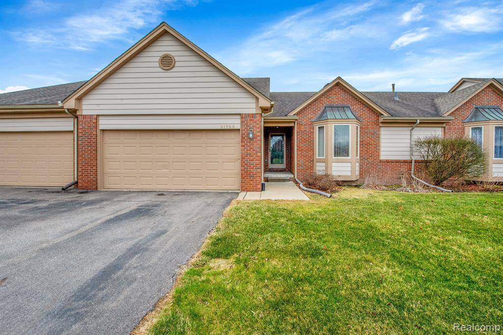 31786 JOHN MICHAEL Circle, Warren, MI 48093