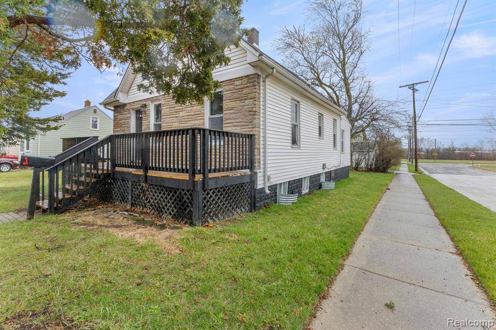 Trenton, MI 48183,261 DETROIT Street