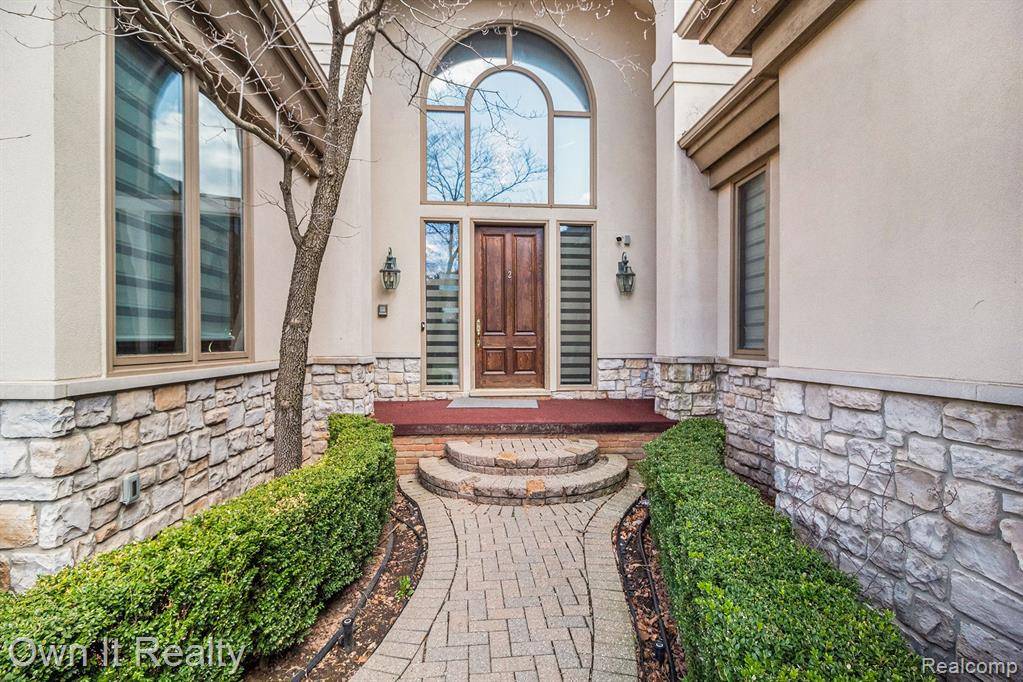 Dearborn, MI 48120,2 PRESTWICK
