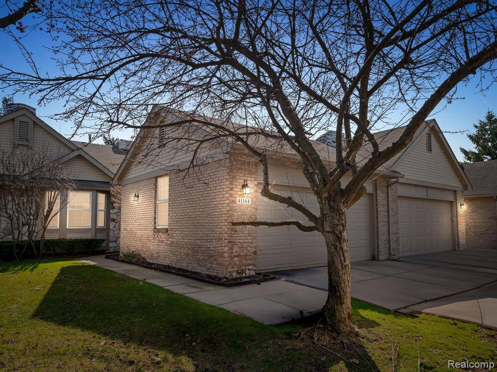 41168 BERMUDA Drive, Sterling Heights, MI 48314