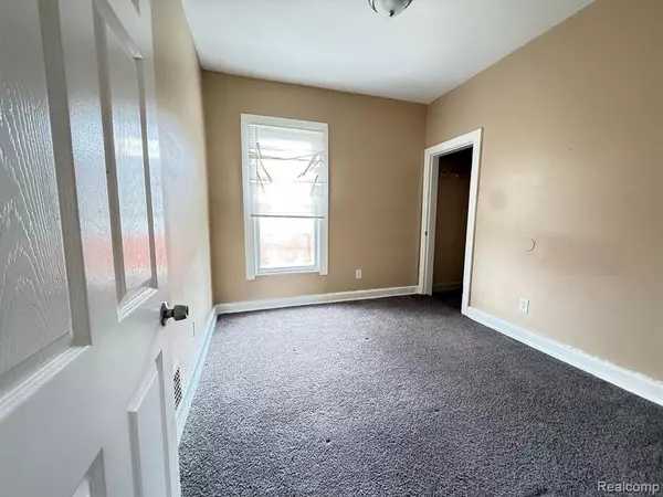 Detroit, MI 48214,3789 MONTCLAIR Street