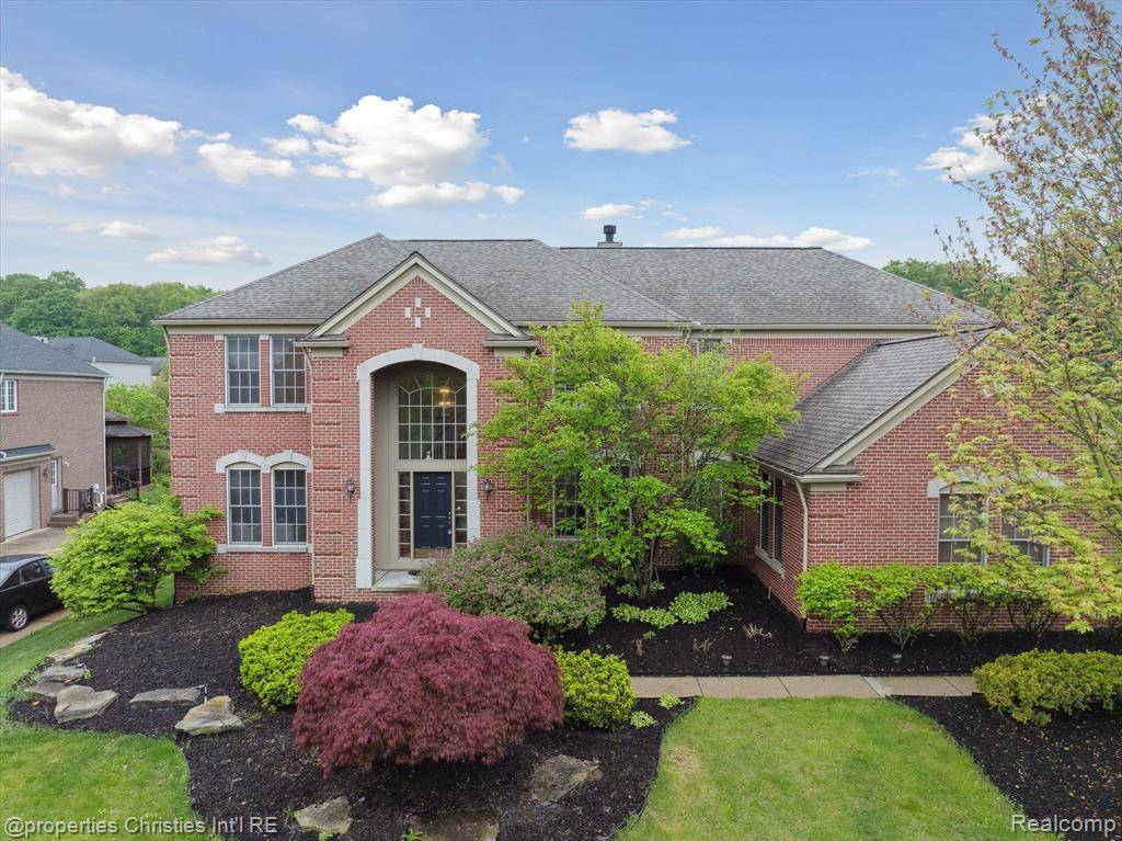 45055 WALNUT RIDGE, Northville Twp, MI 48168