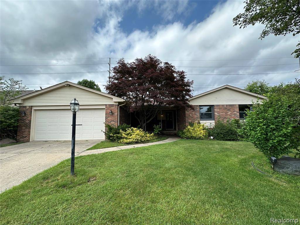 17018 WHITE HAVEN Drive, Northville Twp, MI 48168