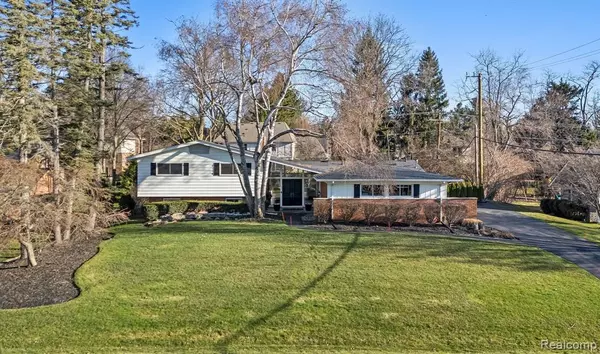 3558 DARCY Drive,  Bloomfield Twp,  MI 48301