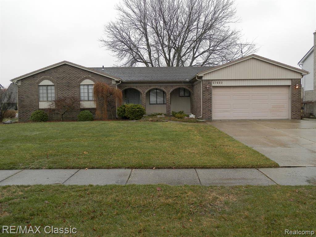 37659 Mallory,  Livonia,  MI 48154