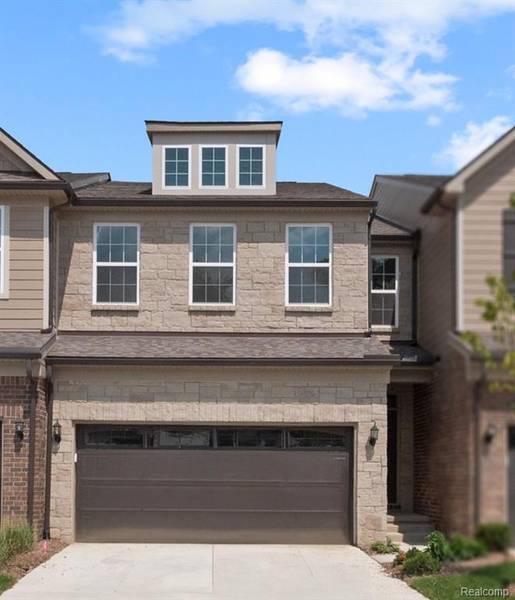 102 ADDISON Circle, Commerce Twp, MI 48390