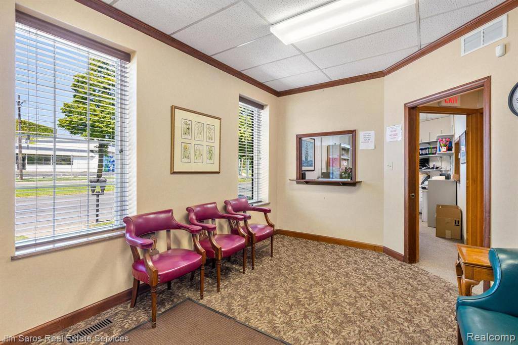 Grosse Pointe, MI 48230,17770 MACK Avenue