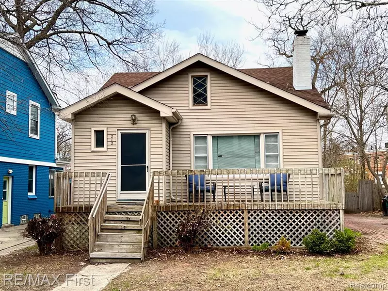 212 W LEWISTON Avenue, Ferndale, MI 48220