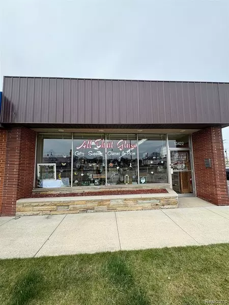 13422 Fort Street, Southgate, MI 48195