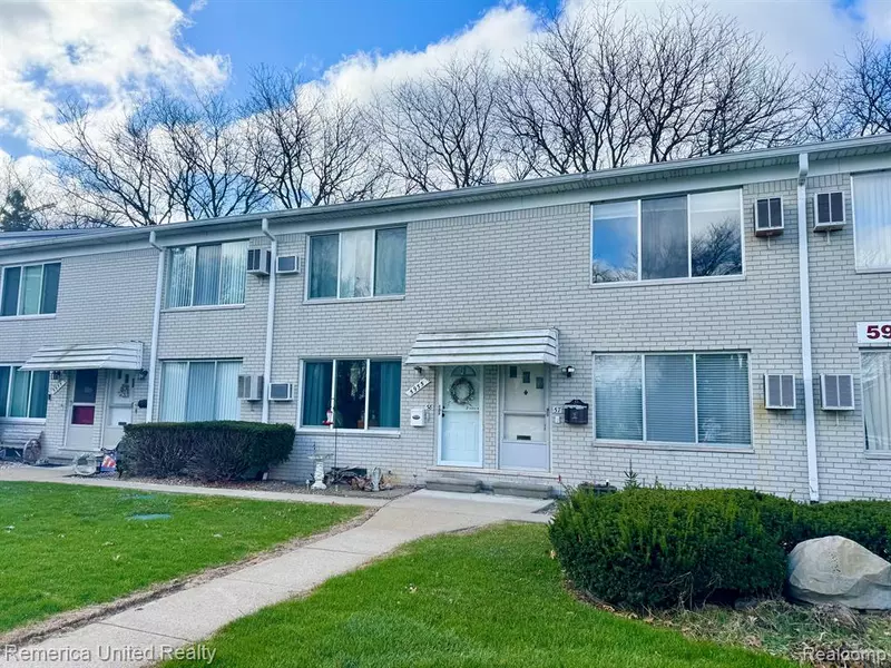 5959 ALAN Drive 57, Brighton Twp, MI 48116